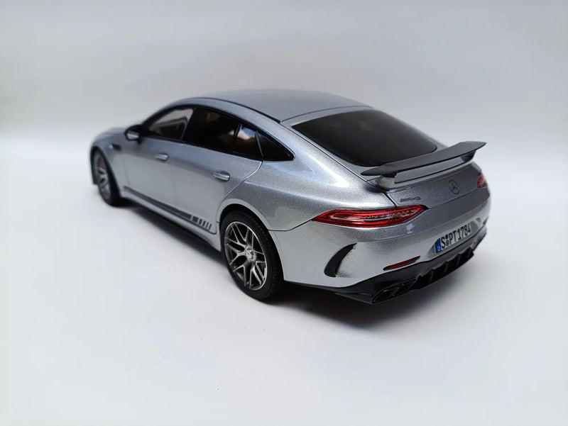 Mercedes Gt63 Amg Prata