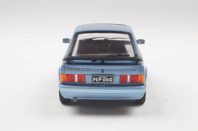 Ford Escort XR3 (1991) - Azul - California Classics
