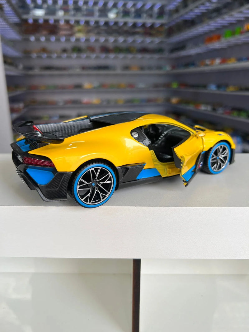 Bugatti Divo Amarelo