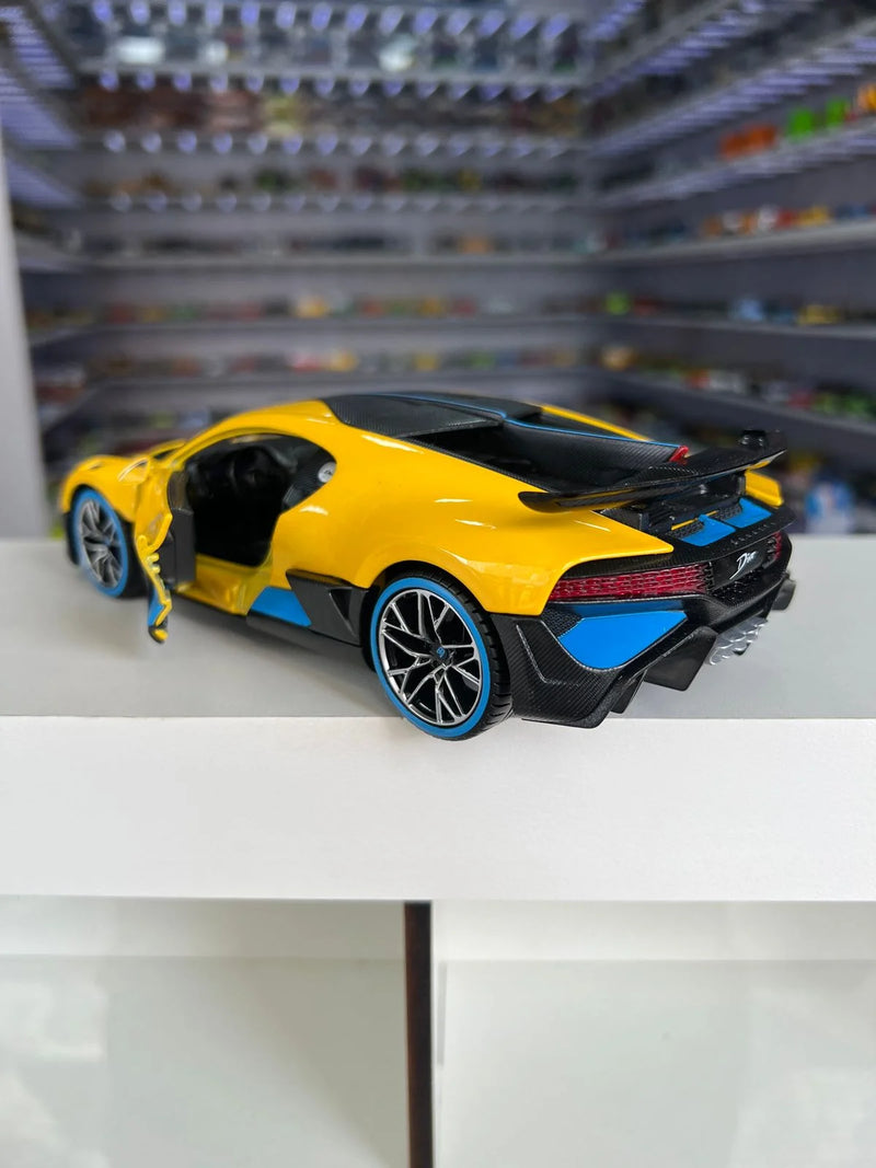 Bugatti Divo Amarelo