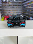 Bugatti Divo Cinza