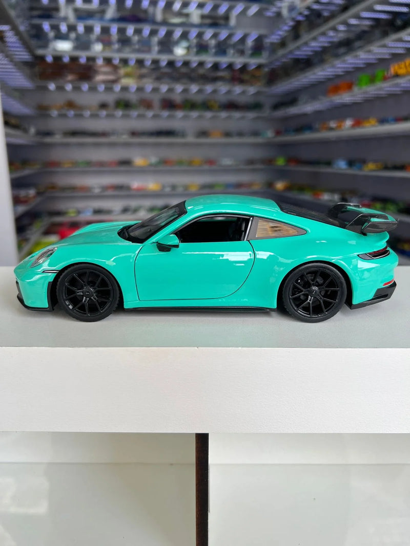 Porsche 911 GT3 2021 Azul