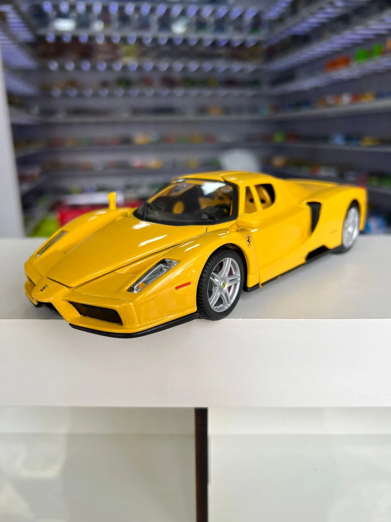 Enzo Ferrari Amarelo
