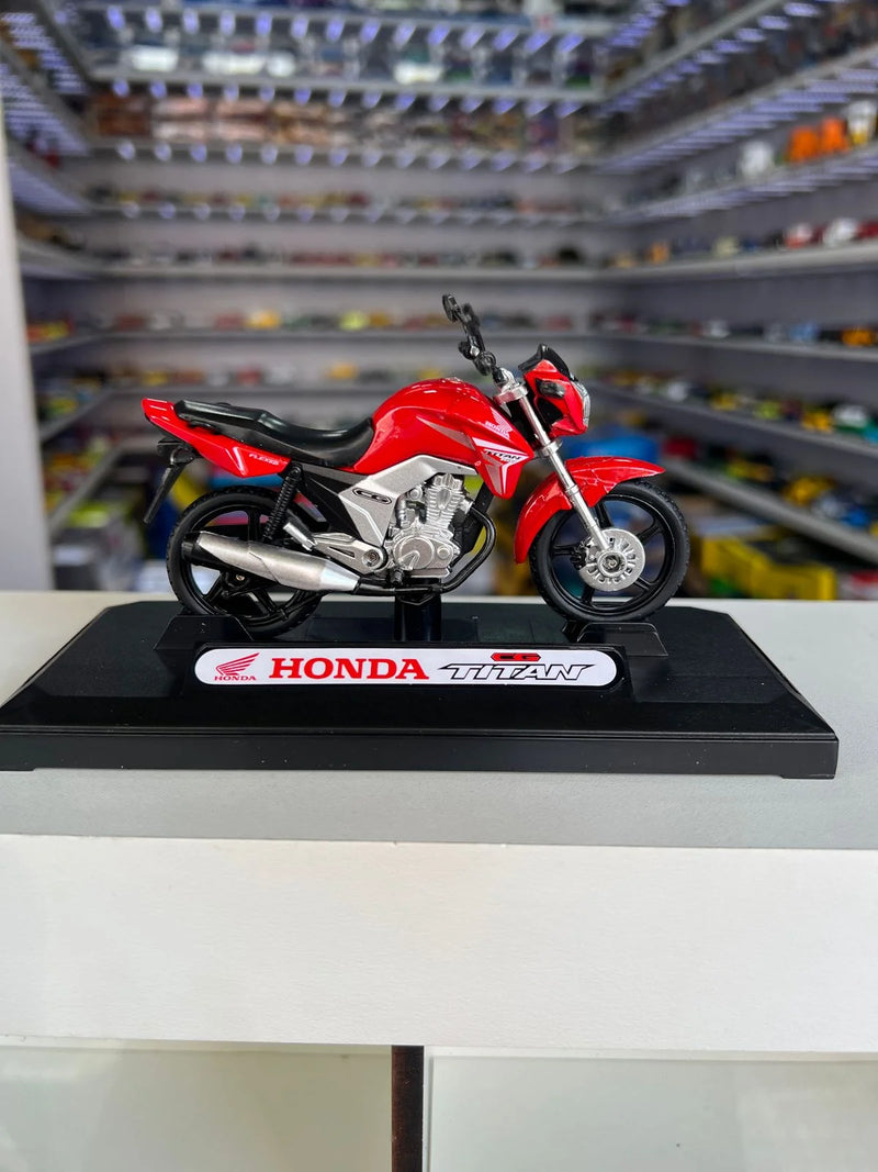 Moto Honda CG Titan 150 (2014) - Vermelho - California Toys