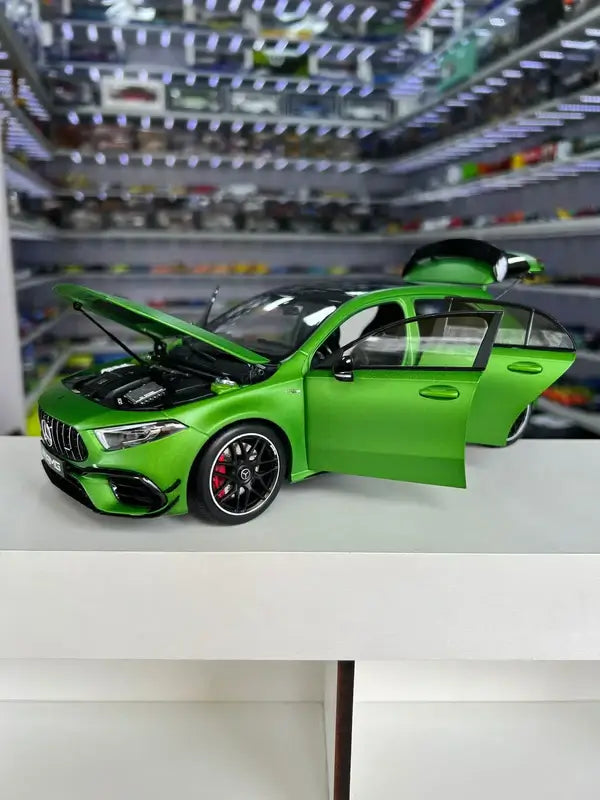Mercedes-Benz AMG A45 S  Limited Edition Verde